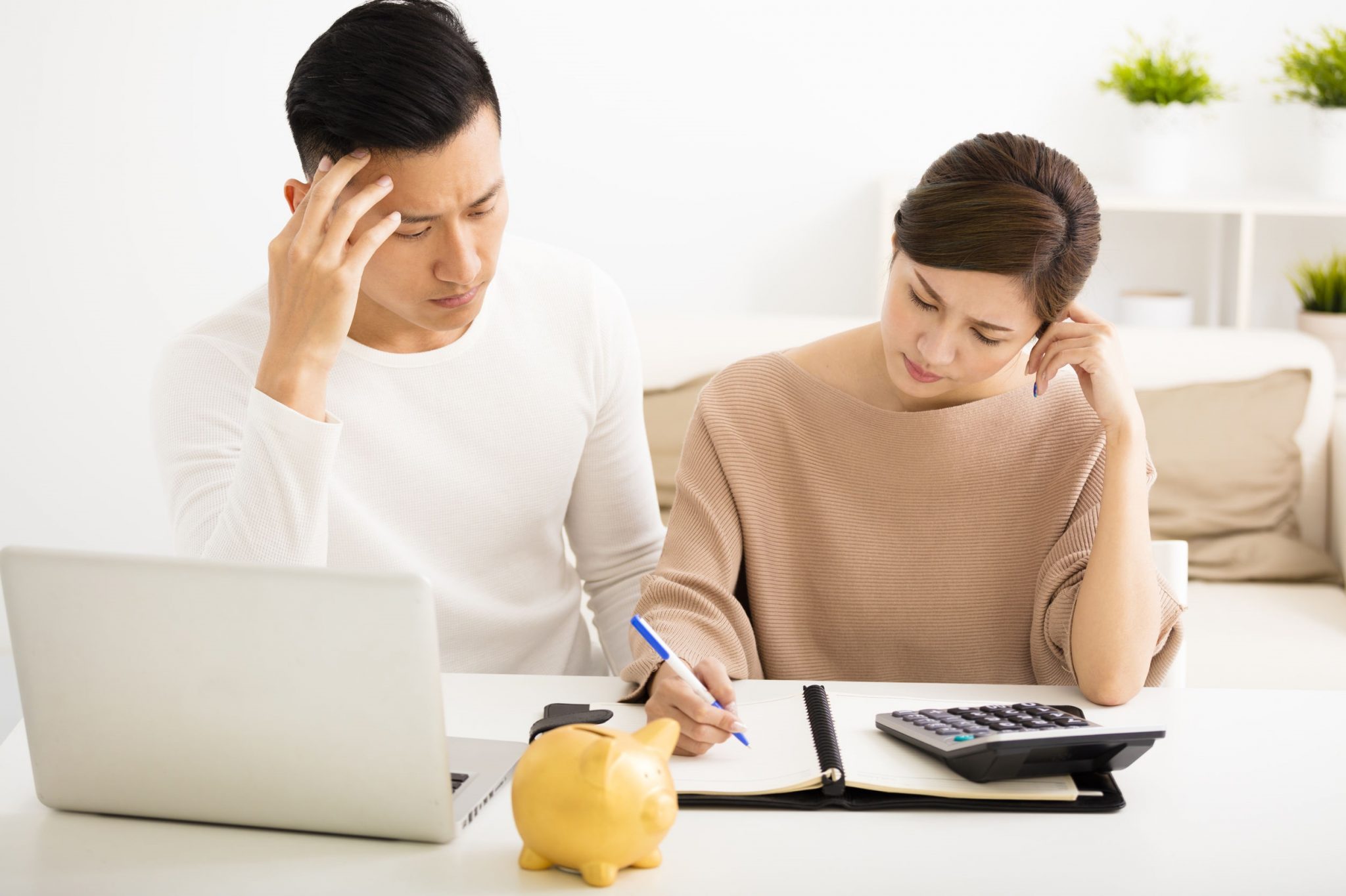 Everything you need to know about emergency funds | Lorenz Financial | Emergency Fund Calculator | Lafayette, Indiana Financial Advisor | Building An Emergency Fund | How much should you put in an emergency fund | Emergency fund definition